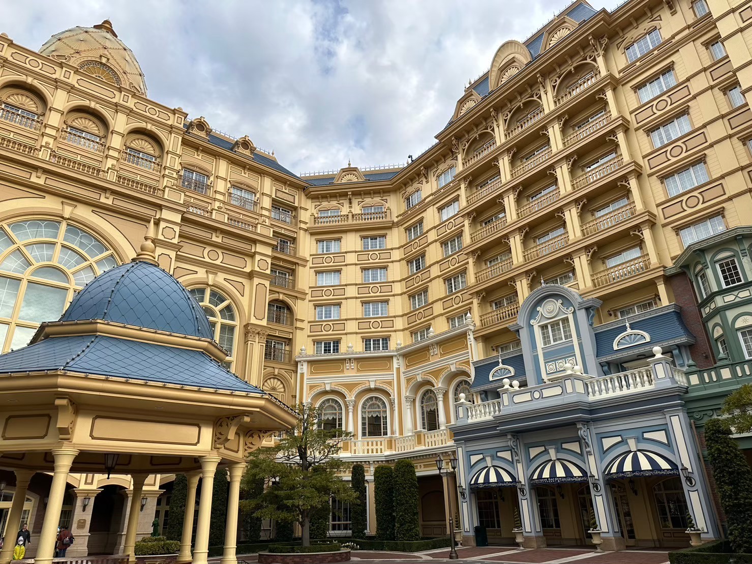 Tokyo Disney Land Hotel